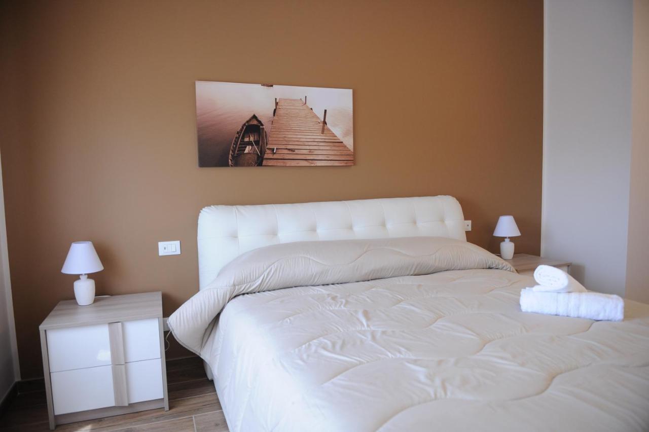 Guesthouse Fino'S Family Monopoli Exterior foto